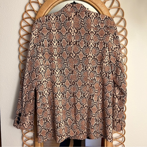 Anine Bing Madeline Blazer in Python, size M - Picture 3 of 10